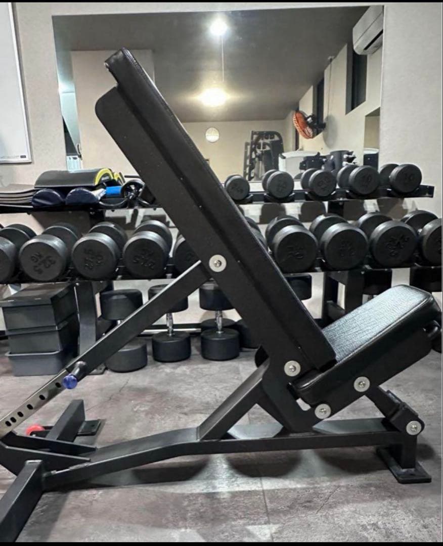 m*e様 アジャスタブルベンチ ベンチ台