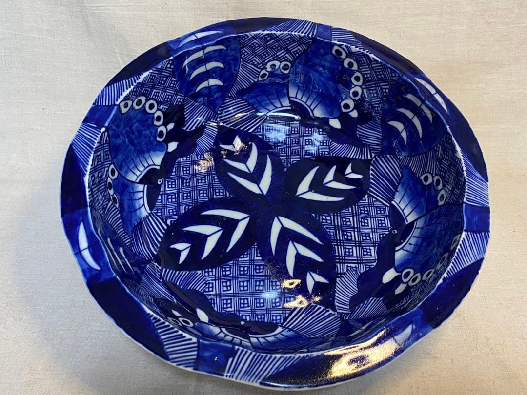 伊万里　古伊万里　染付　ベロ藍　花の図　蝶の図