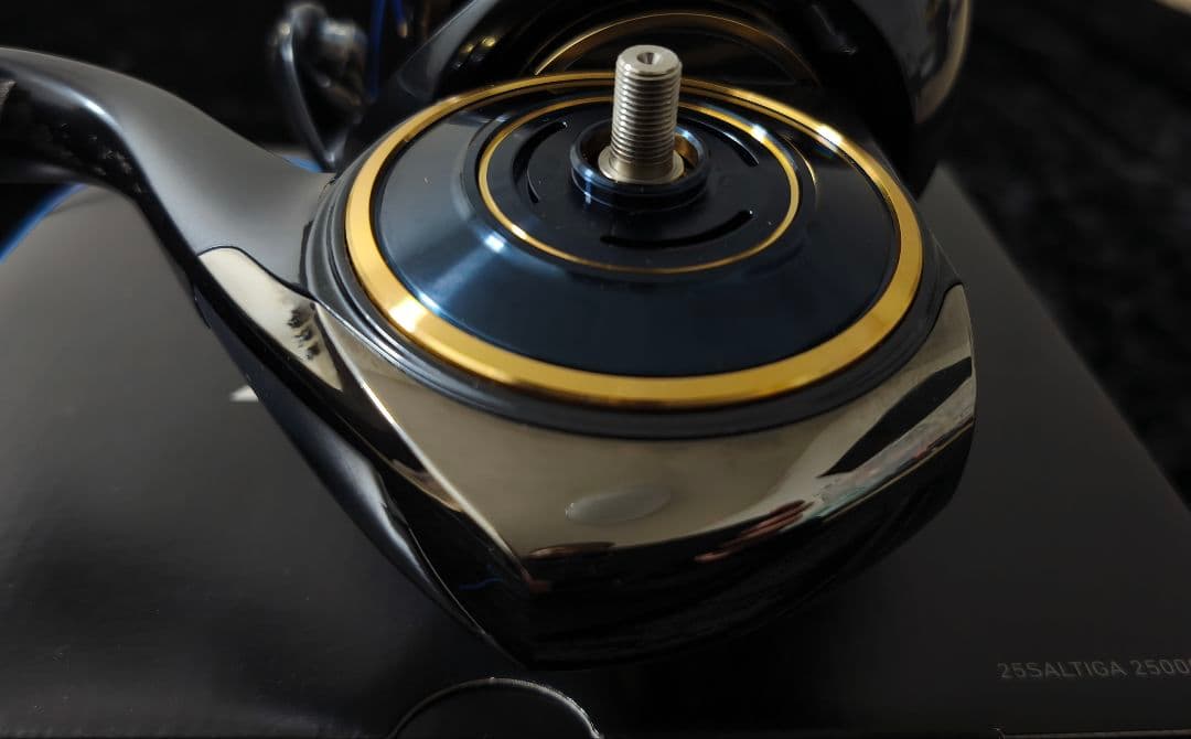 ダイワ 25ソルティガ 25000-P オシア17+ 15号