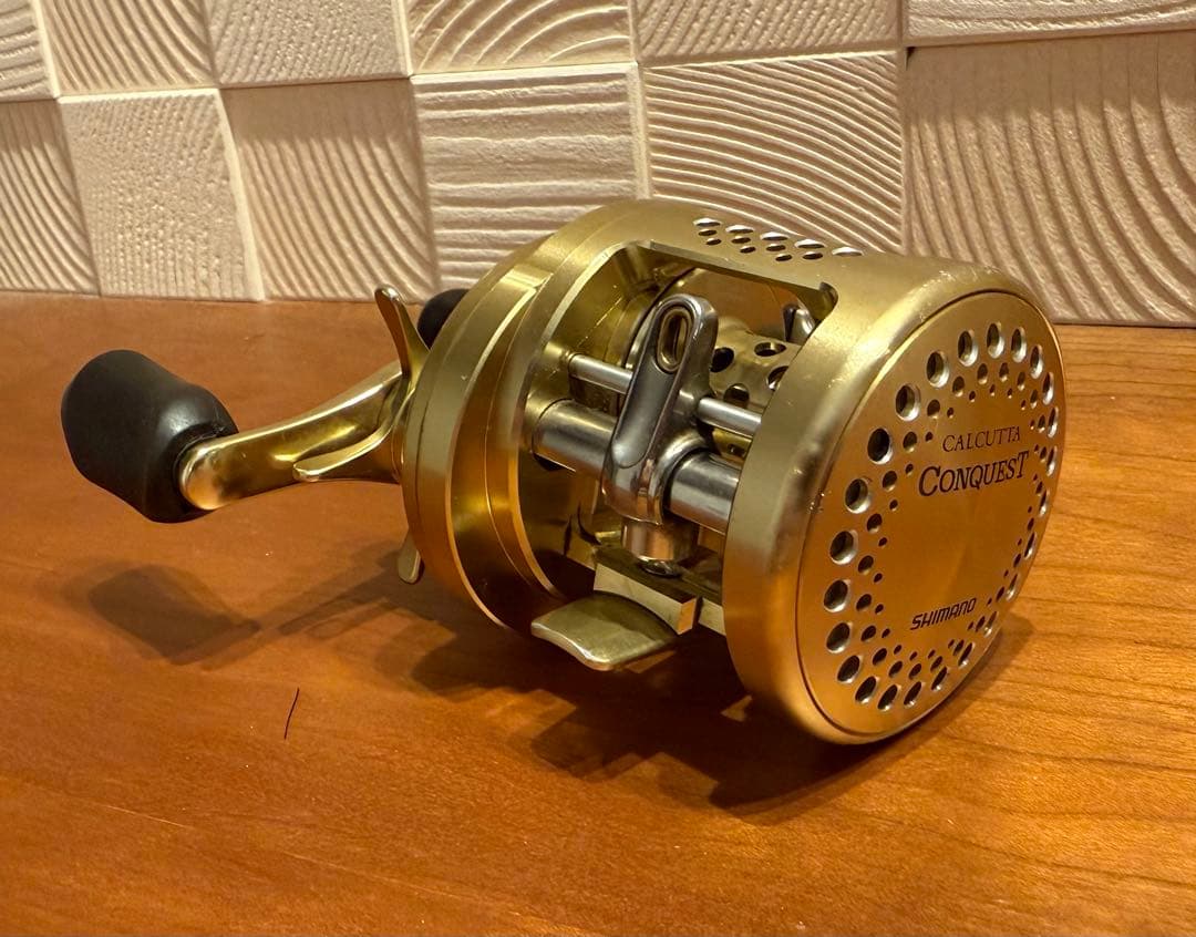 シマノ　01カルカッタコンクエスト100
