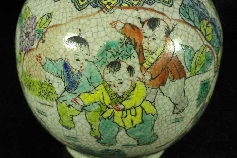 中国美術 色絵 唐子草花紋 瓶 一対 旧家蔵出(MG999)