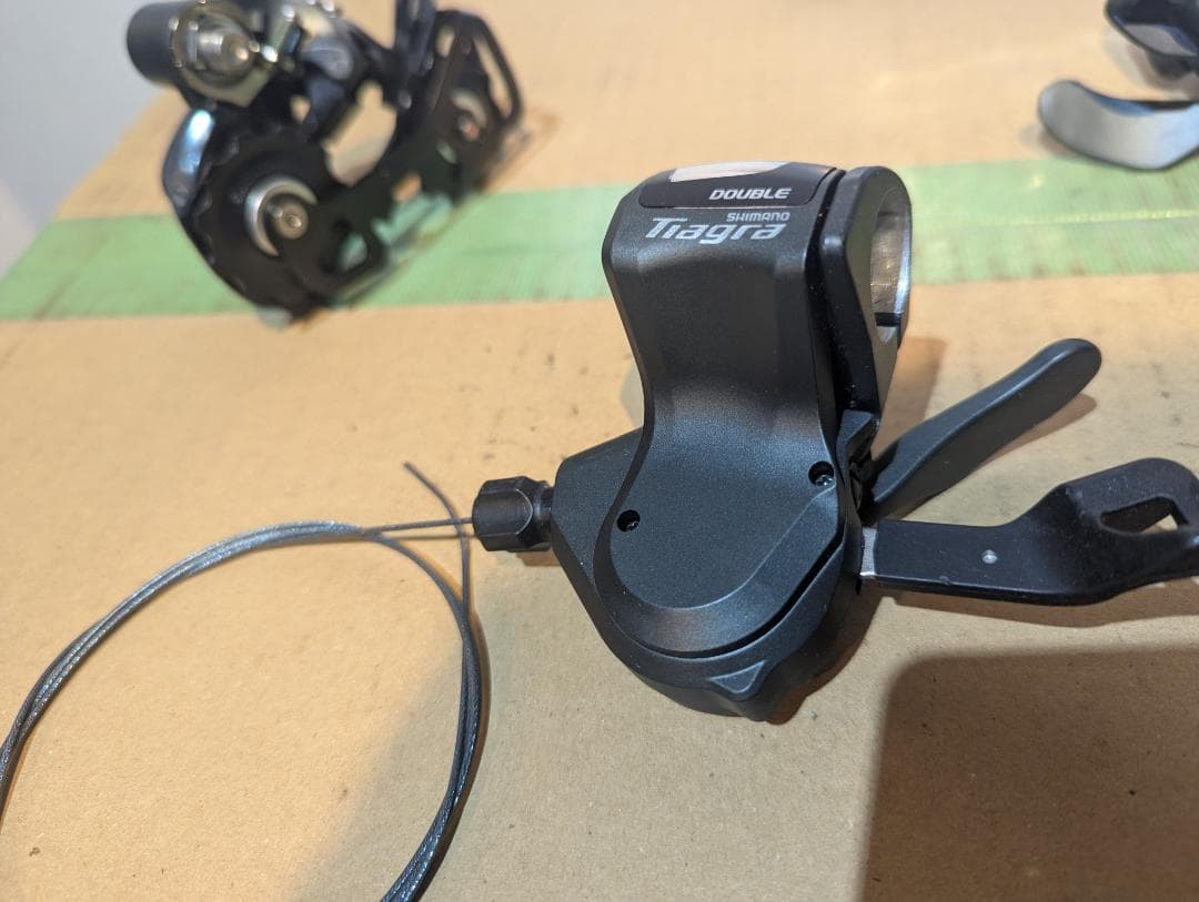 SHIMANO Tiagra フラットバー用シフターセット