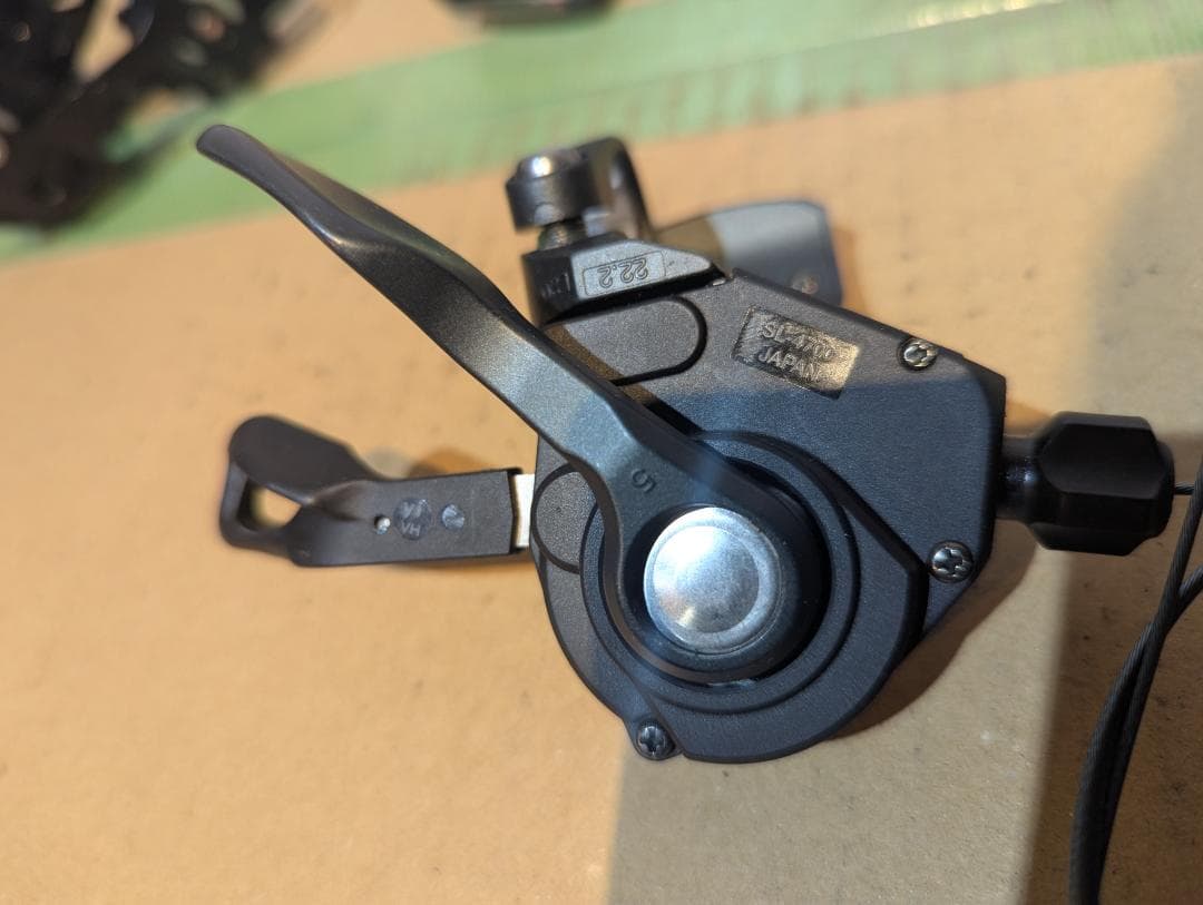 SHIMANO Tiagra フラットバー用シフターセット