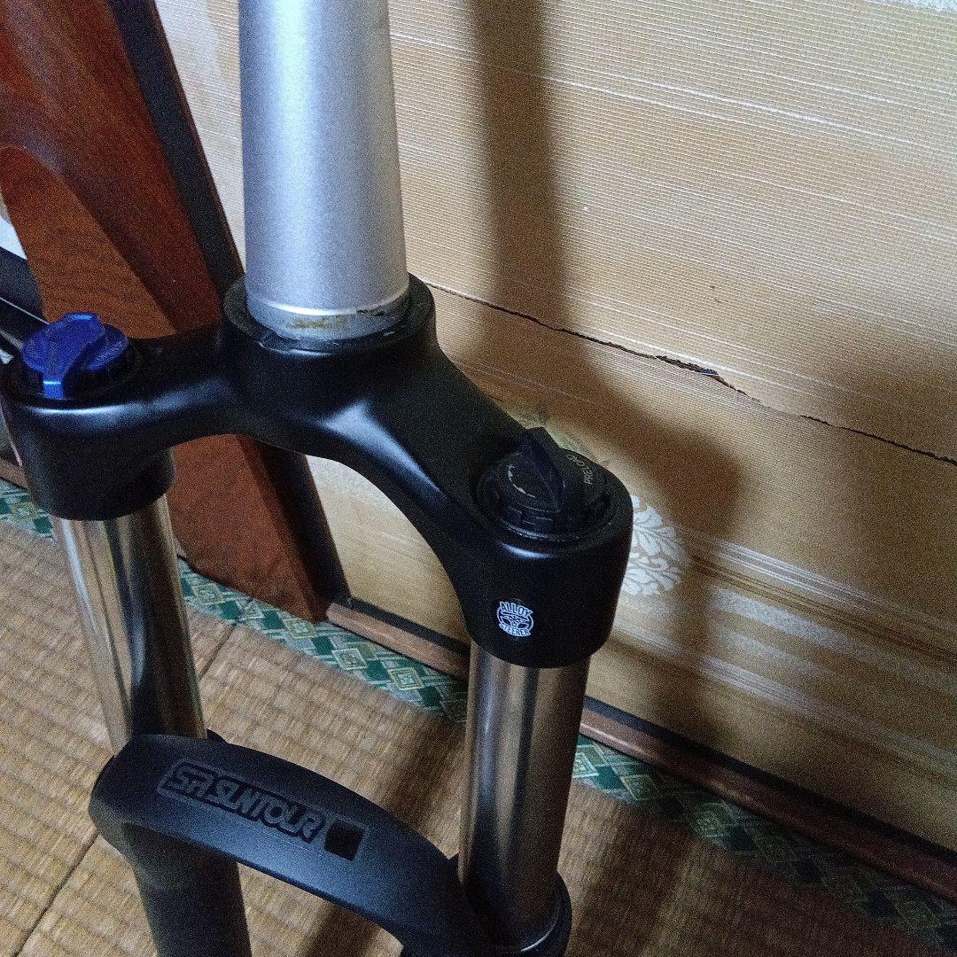 サンツアー　フロントサスペンション