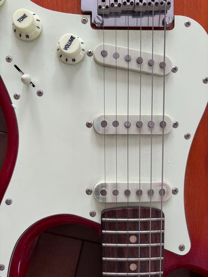 Squier STRAT by Fender Affinity ストラトキャスタ