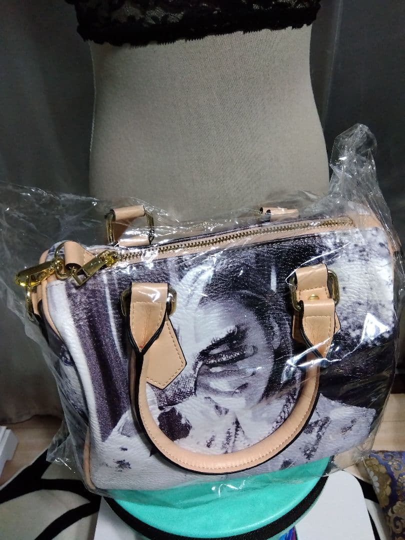 YOSHIKI グッズ 第2弾スニーカーかばん yoshikittyトランプ　他