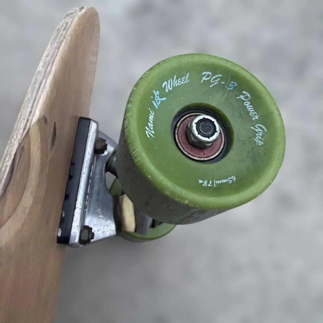 GLOBE グラデーションスケートボード