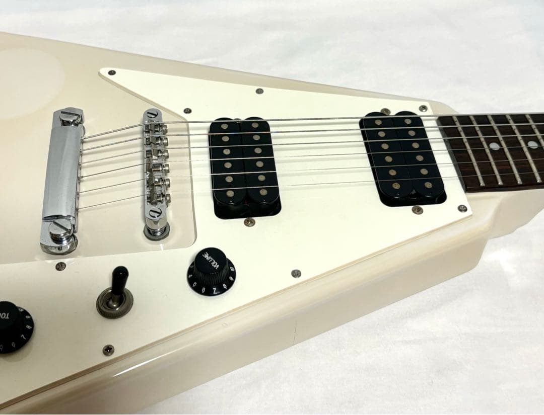 【新品弦張替済】Epiphone エレキギター フライングV