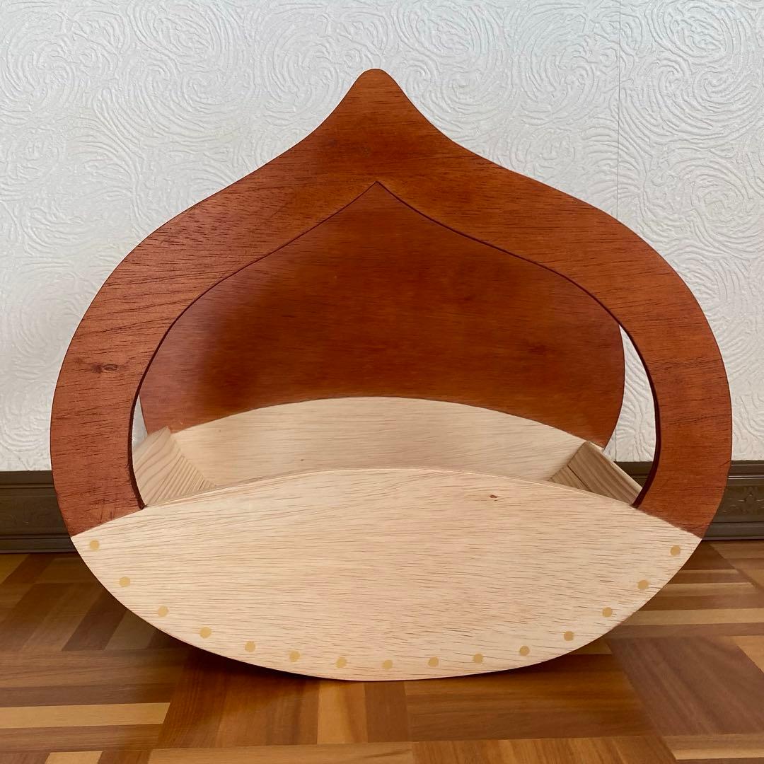 栗の形のベッド