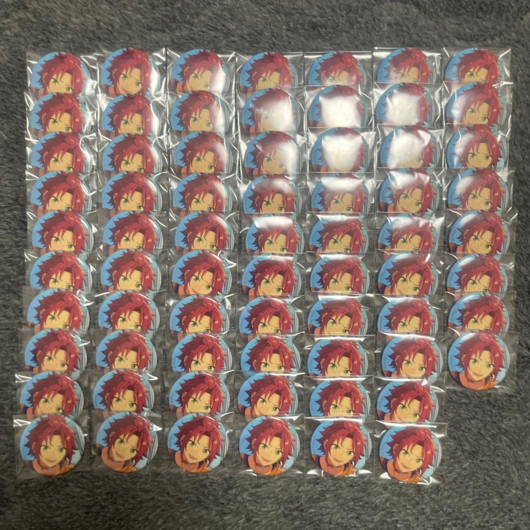 【限定出品】衣更真緒 缶バッジ