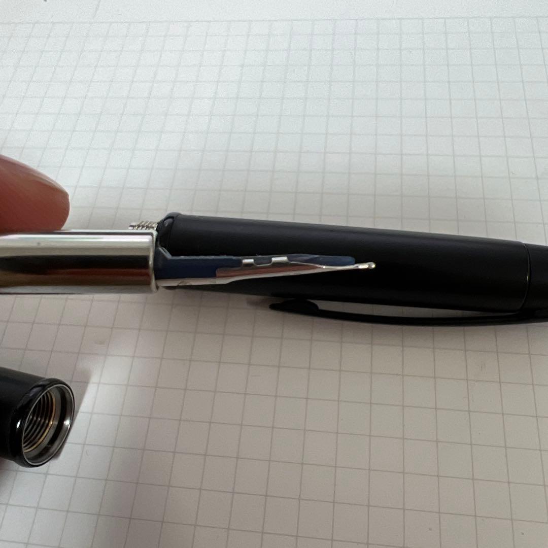 Pilot キャップレスブラック