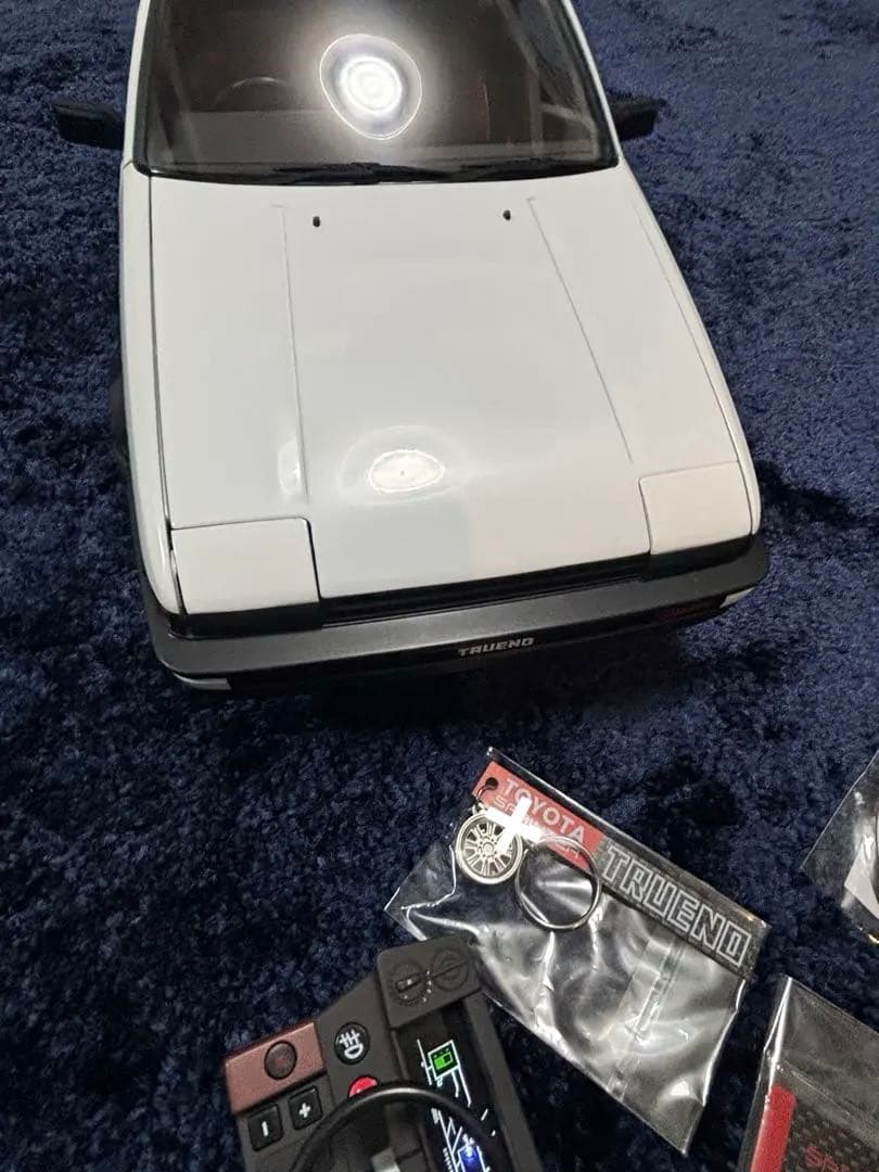 ディアゴスティーニ1/8 頭文字DのAE86ハチロク　完成品