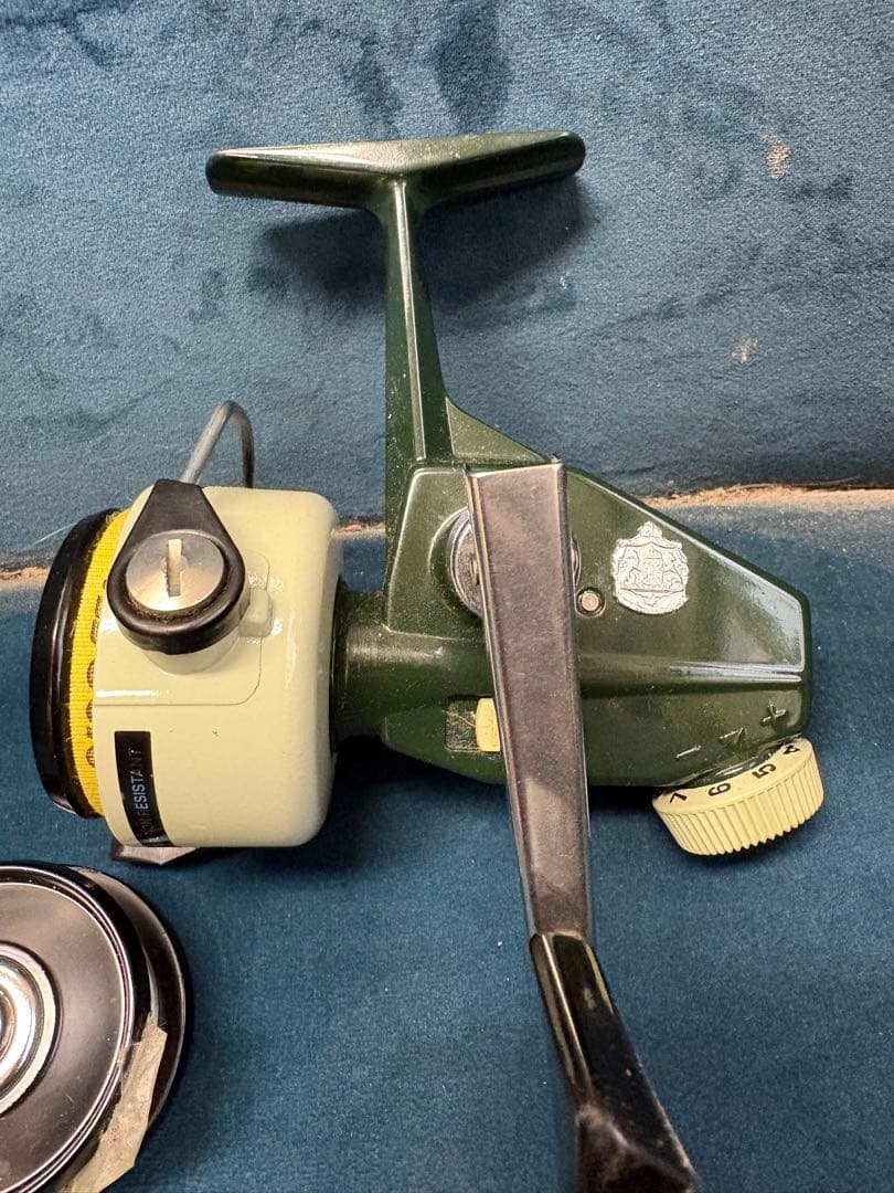 ABU Cardinal 44 スピニングリール