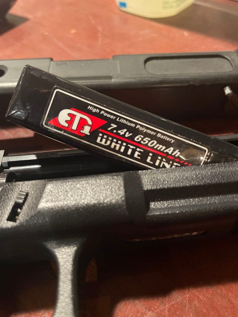 最終値下げ！東京マルイGLOCK 18C 電動バッテリー&ホルスターマガジン付