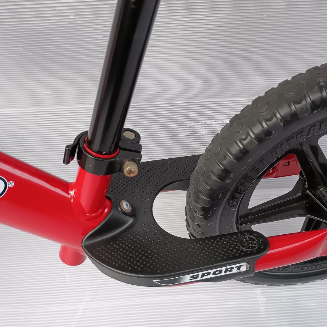 【美品】STRIDER ストライダー スポーツモデル 12インチ キックバイク