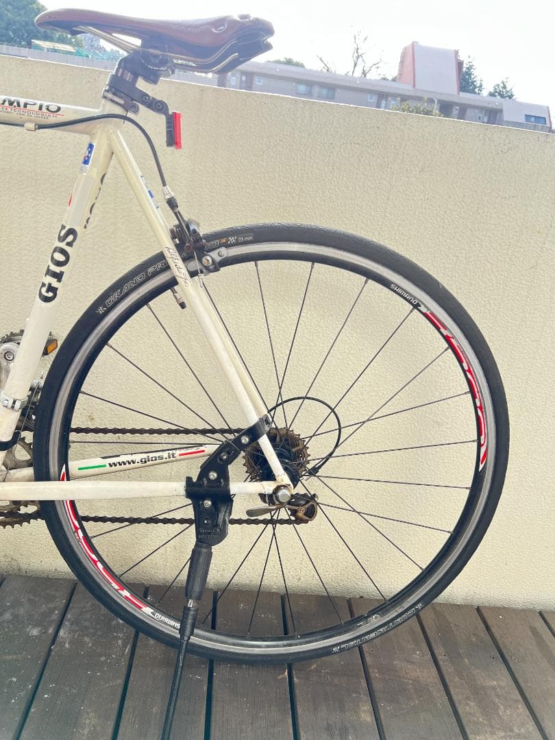 GIOS ジオスクロスバイク AMPIOホワイト １８段変速 700c　引取専用