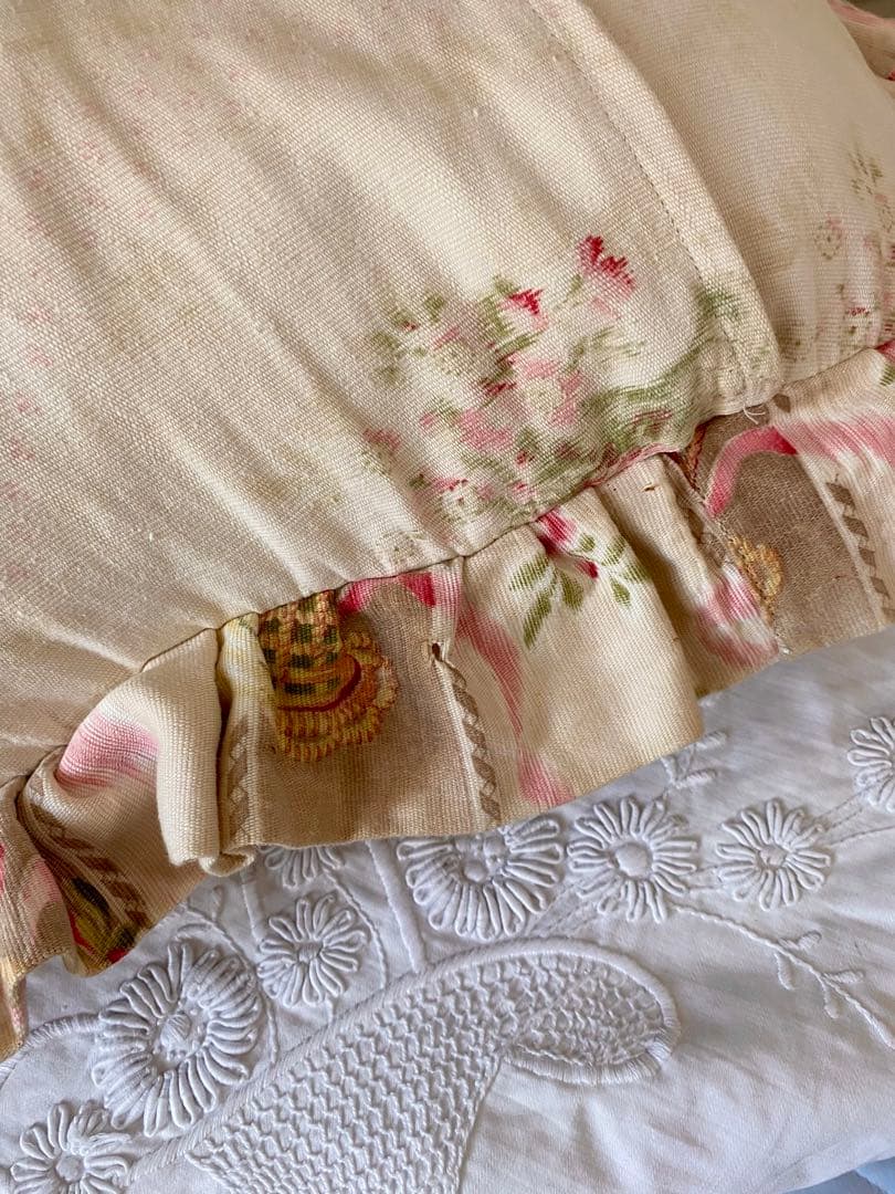 レア★アンティーク⭐︎フラワーバスケット ♪花かご刺繍クッション