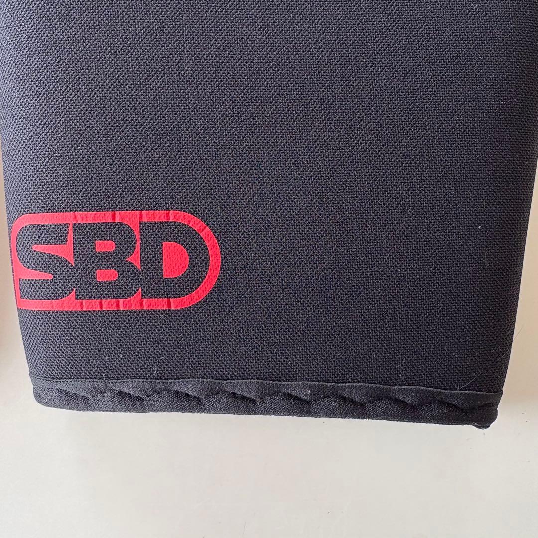 だいち値下げ　SBDニースリーブ　極美品　送料込み　トレーニング