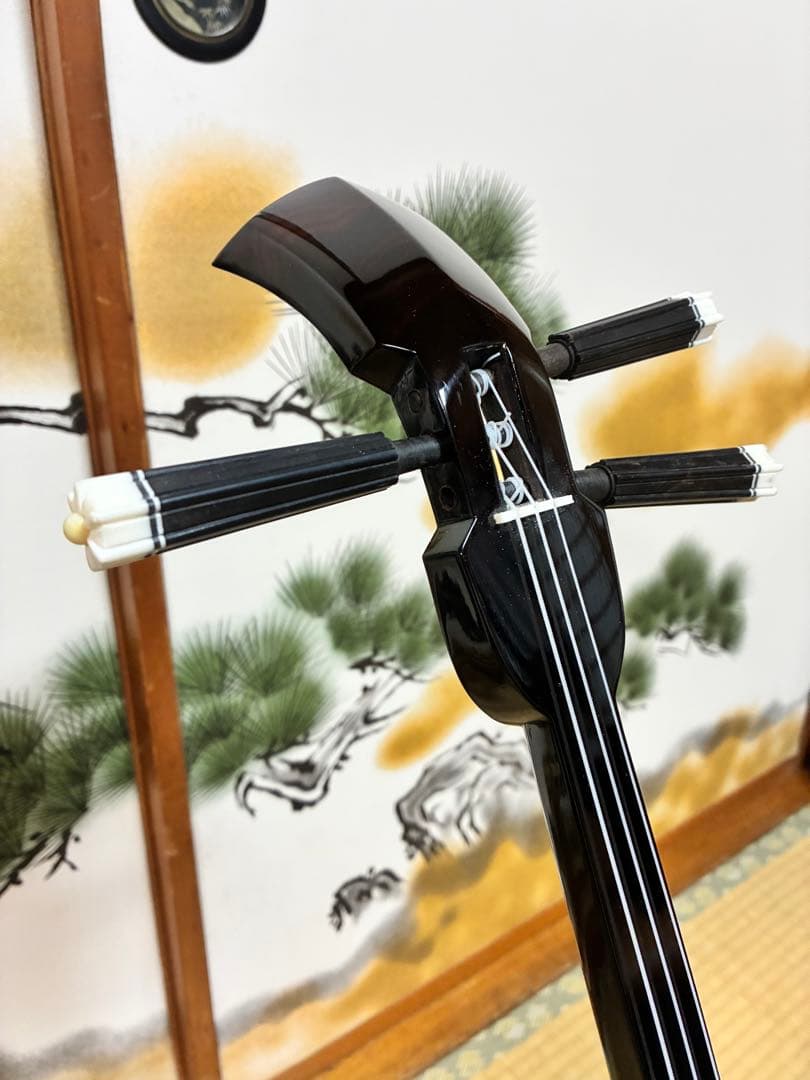 沖縄三線！黒木上質カマゴン！知念大工型！本張り【一枚張り】