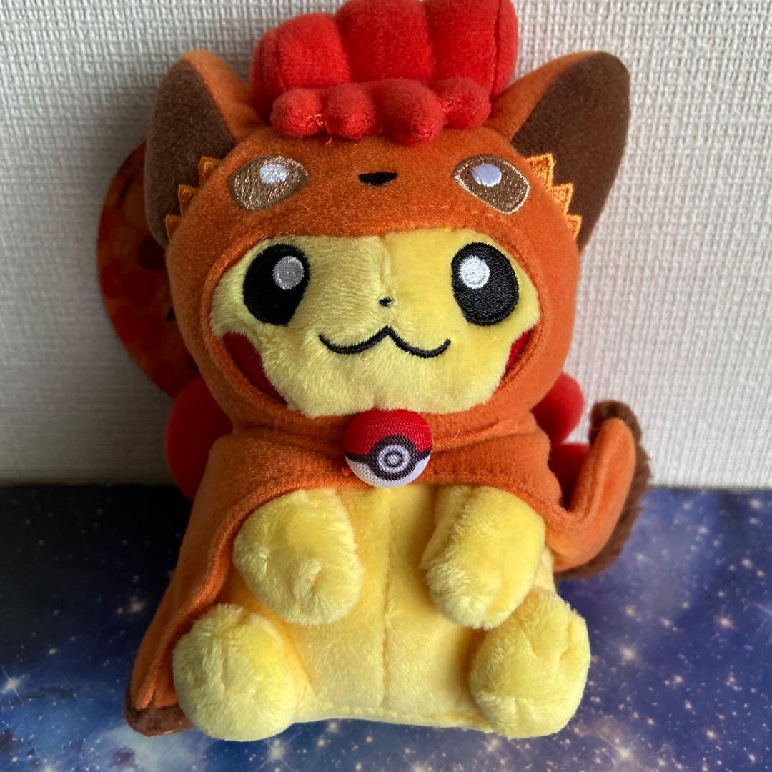 ポケモンセンターサッポロ限定　ポンチョを着たピカチュウマスコット　タグ付き