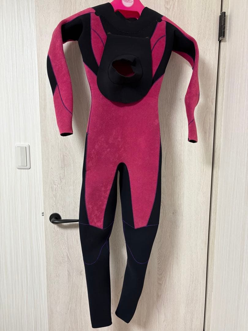 【超美品】セミドライ　フルオーダーウエットスーツ3✖️5mmレディース