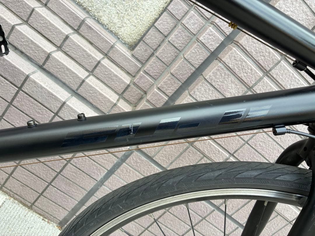 FUJI フジRAIZ 2023年　クロスバイク　マットブラック　18段　東京