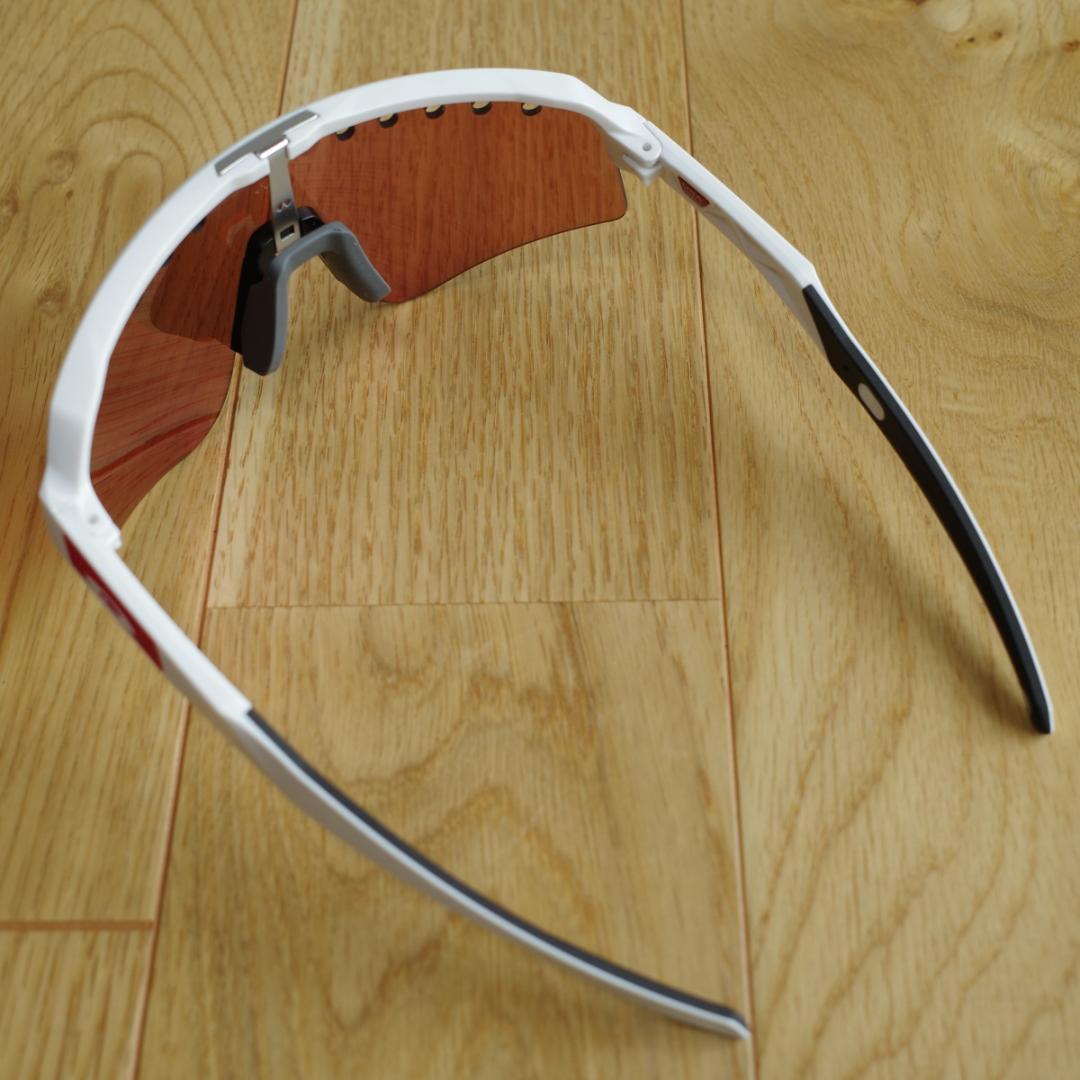 ウォーキング・ランニングウェア OAKLEY SUTRO LITE SWEEP VENTED