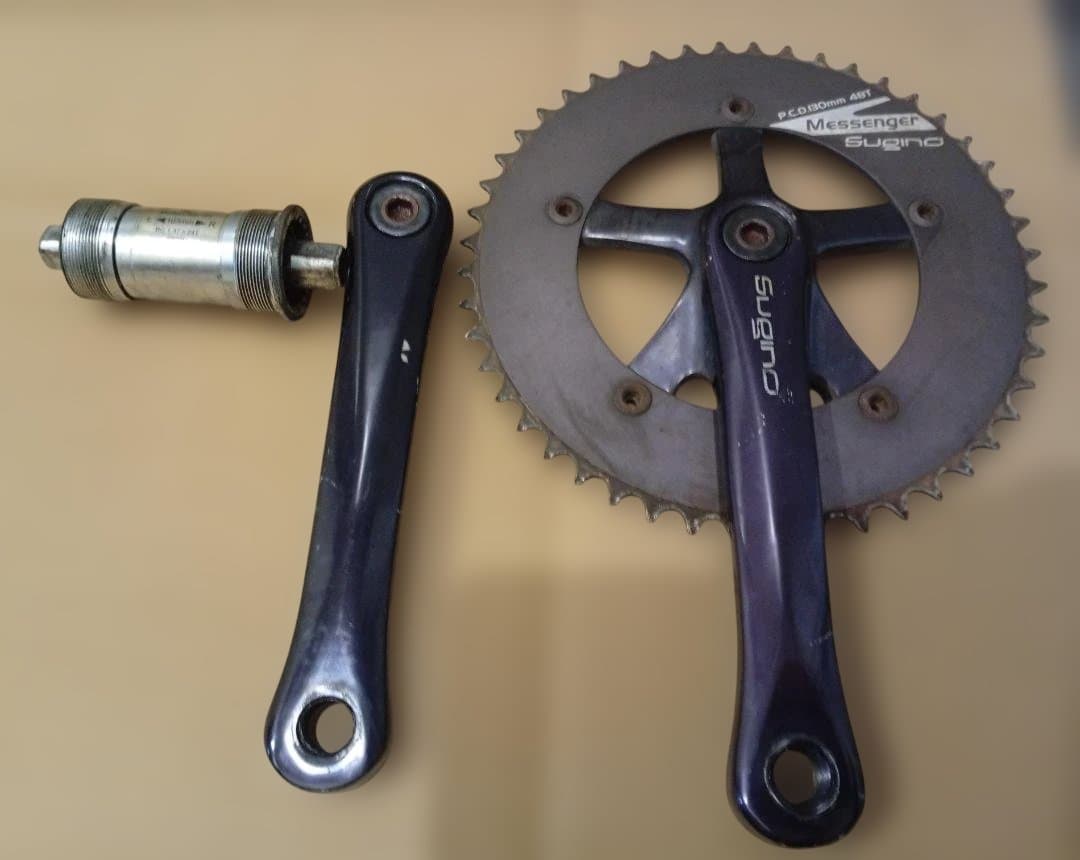SUGINO メッセンジャークランクセット BB,チェーンリング付 48T