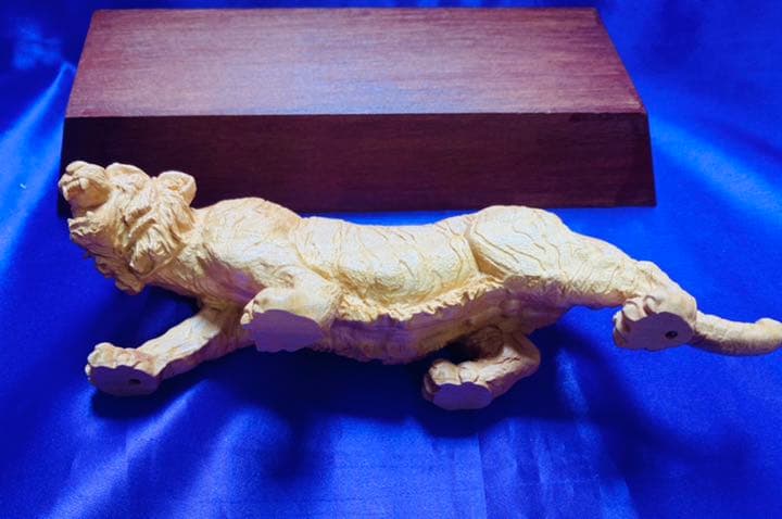 黄楊彫り 猛虎