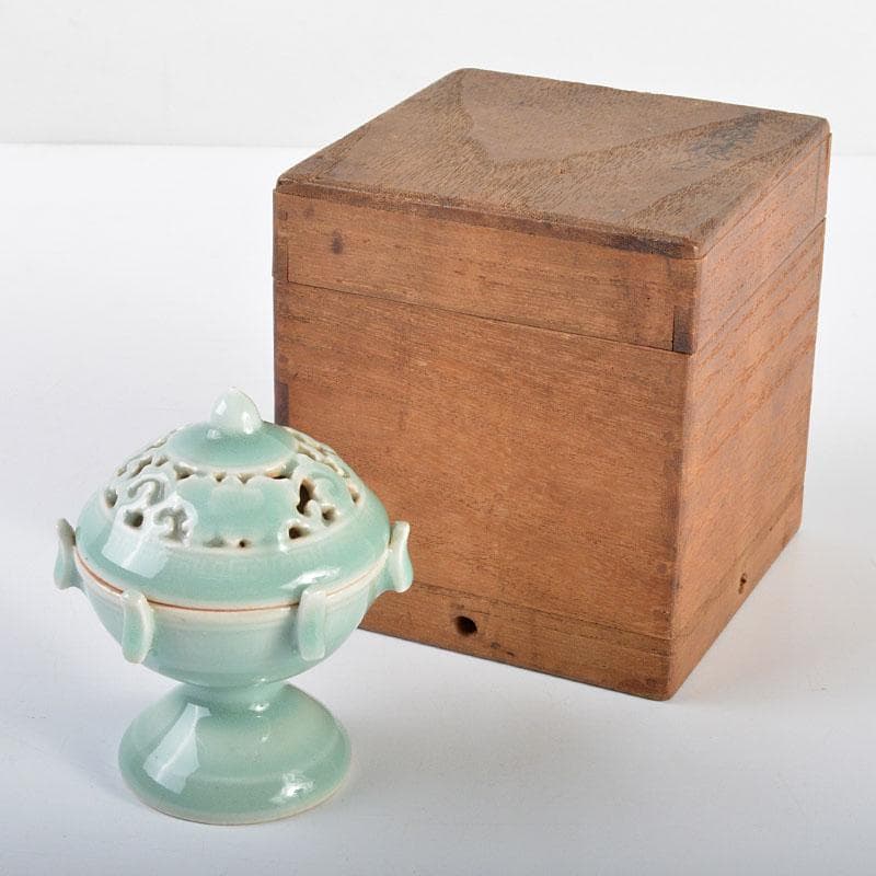 中国　高麗青磁　雷文　香炉　透かし火屋　時代箱付　V　R4587