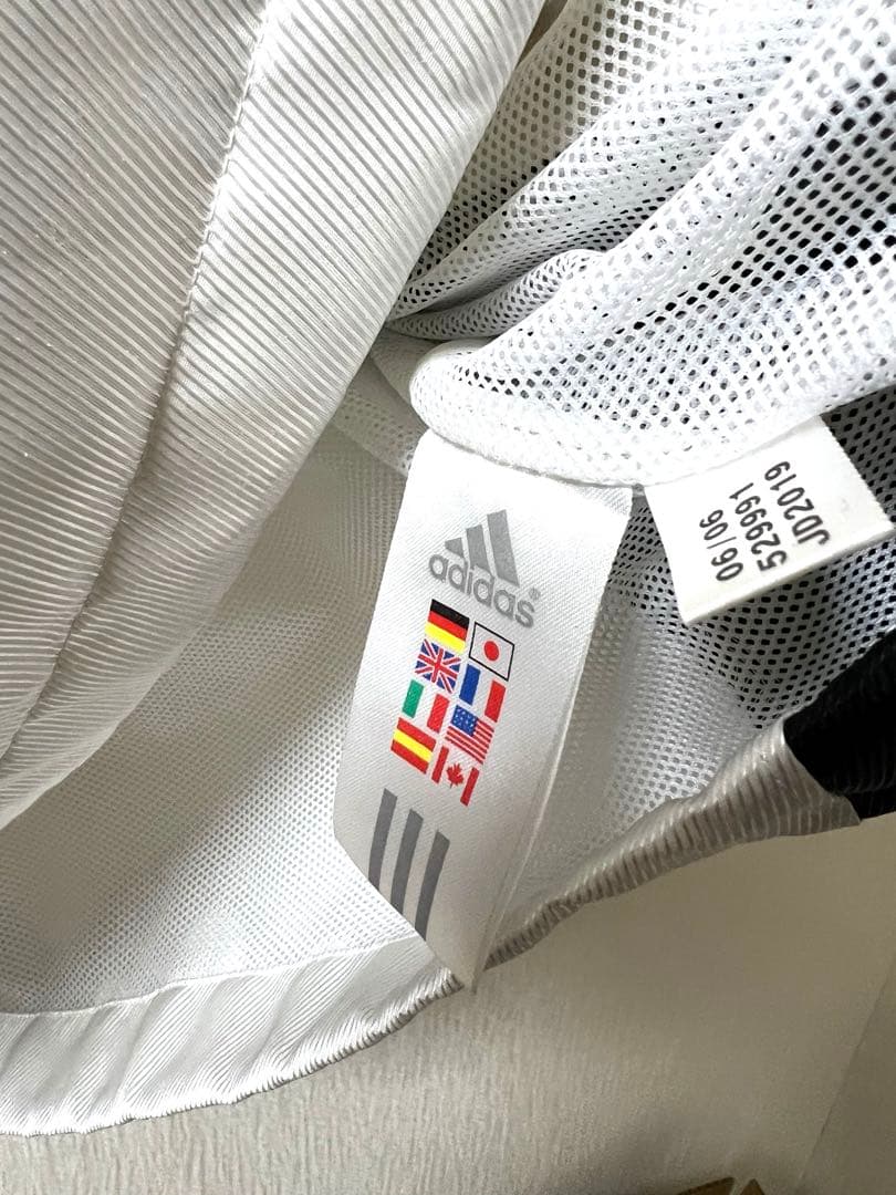 adidas 白　ジャージ　ホワイト　シャカシャカ　アディダス