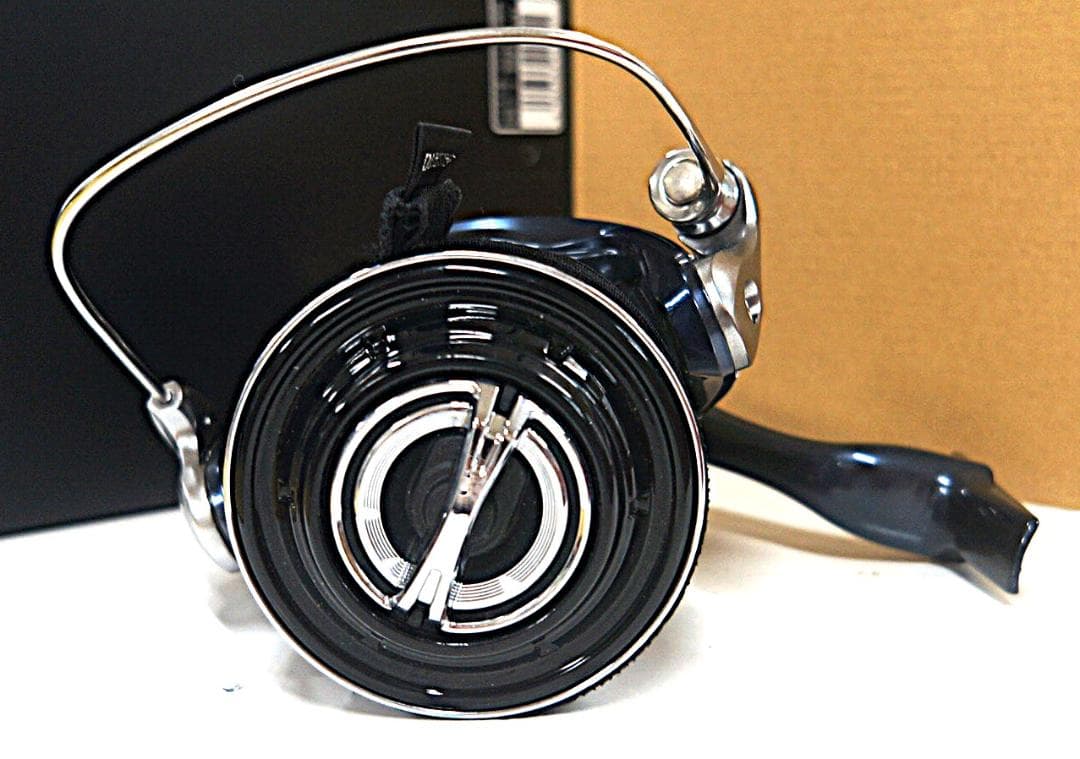 0041　釣り　リール　新品　シマノ　SHIMANO TWIN POWER