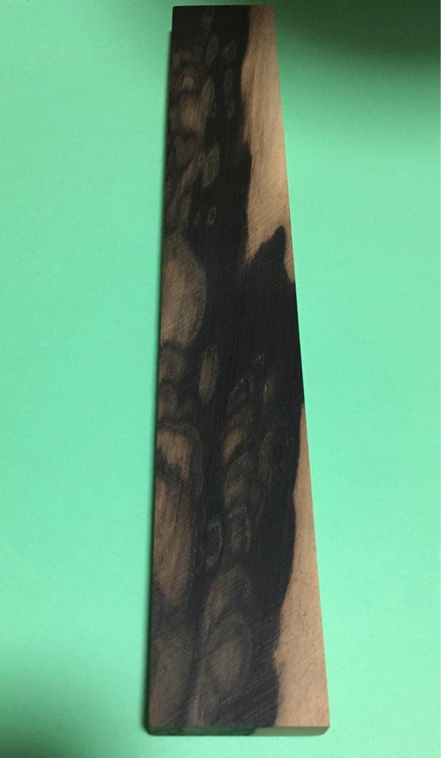 黒柿　(緑孔雀杢) 超美材