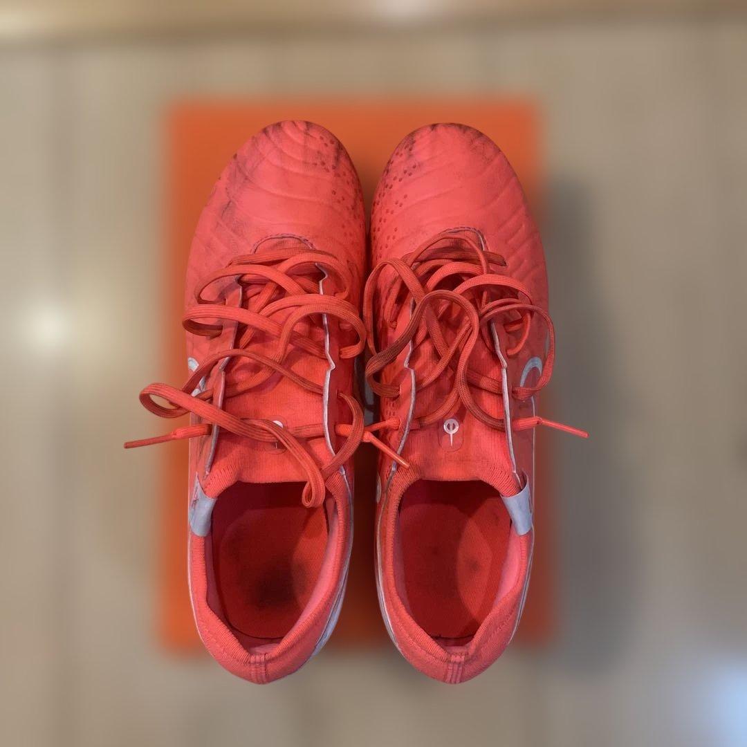 ナイキ(メンズ)サッカースパイク 人工芝用 ティエンポ レジェンド