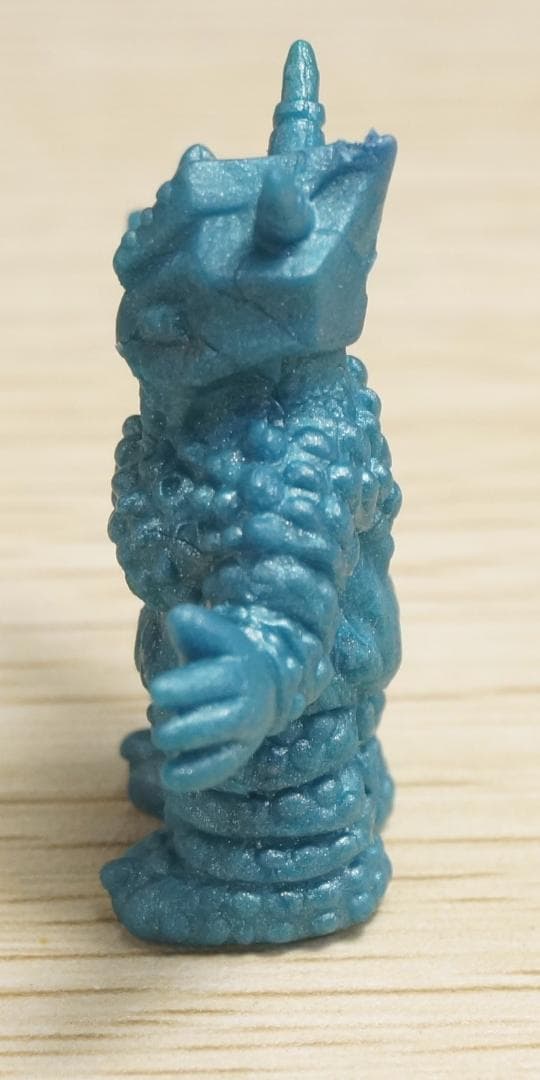 ポピー製　ウルトラマン怪獣消しゴム　巨大ヤプール　メタリックブルー