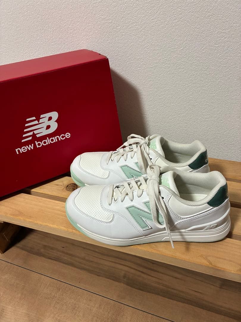 ニューバランスレディースゴルフシューズ24センチ