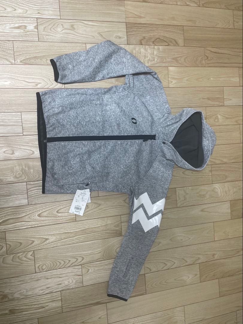 オンヨネ　ミドルジャケット