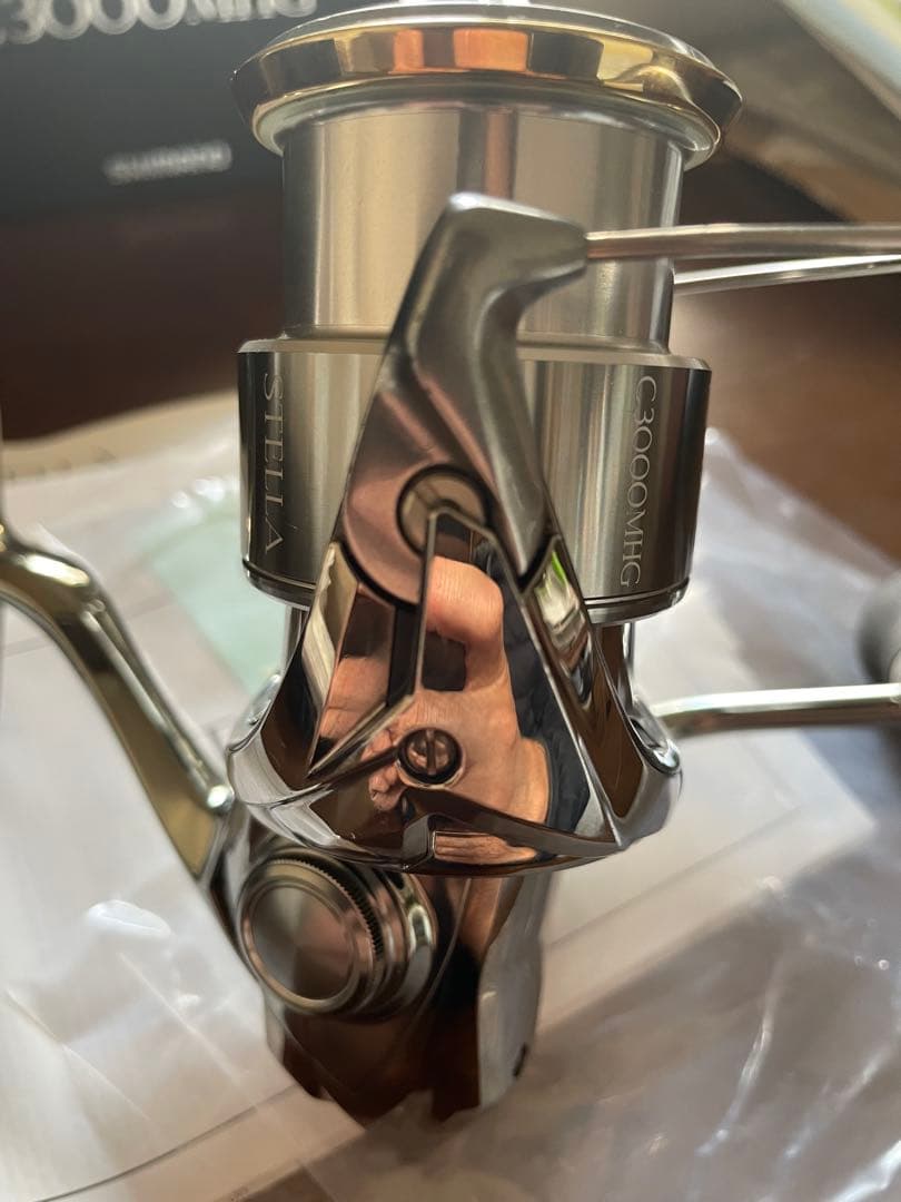 18 ステラ　C3000MHG スピニングリール STELLA 22ステラ