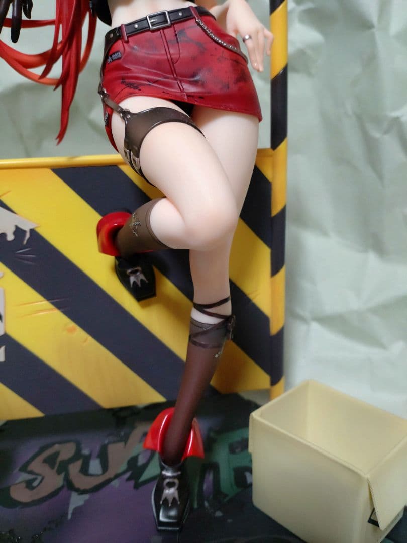 アークナイツ スルト フィギュア 開封品