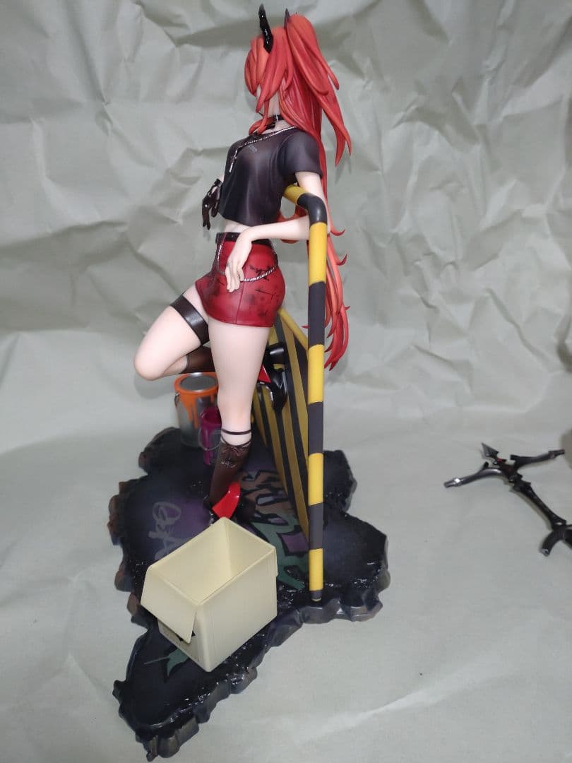 アークナイツ スルト フィギュア 開封品