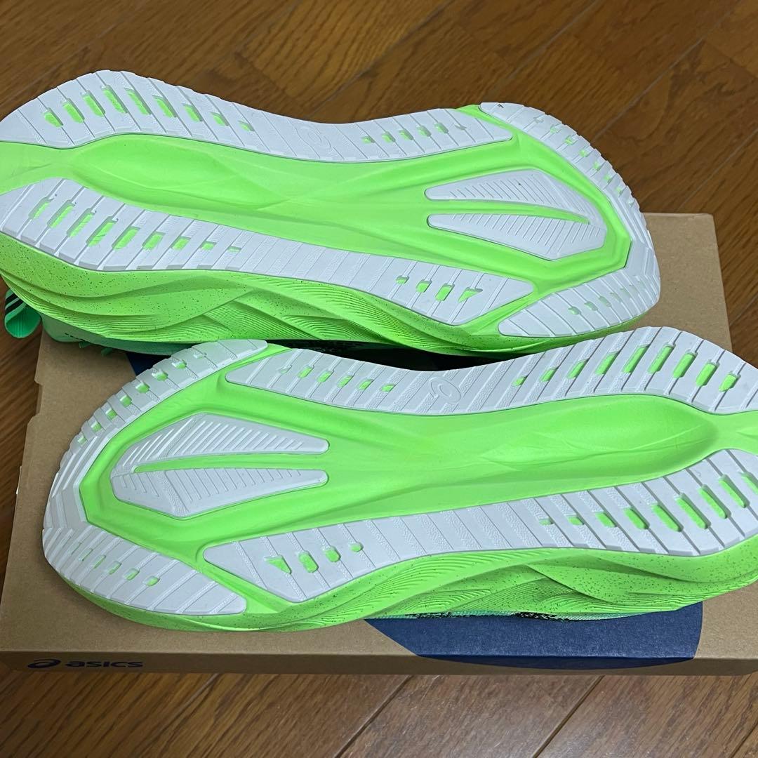 NOVABLAST 5 27.5cm 最新カラー幅/ラスト STANDARD