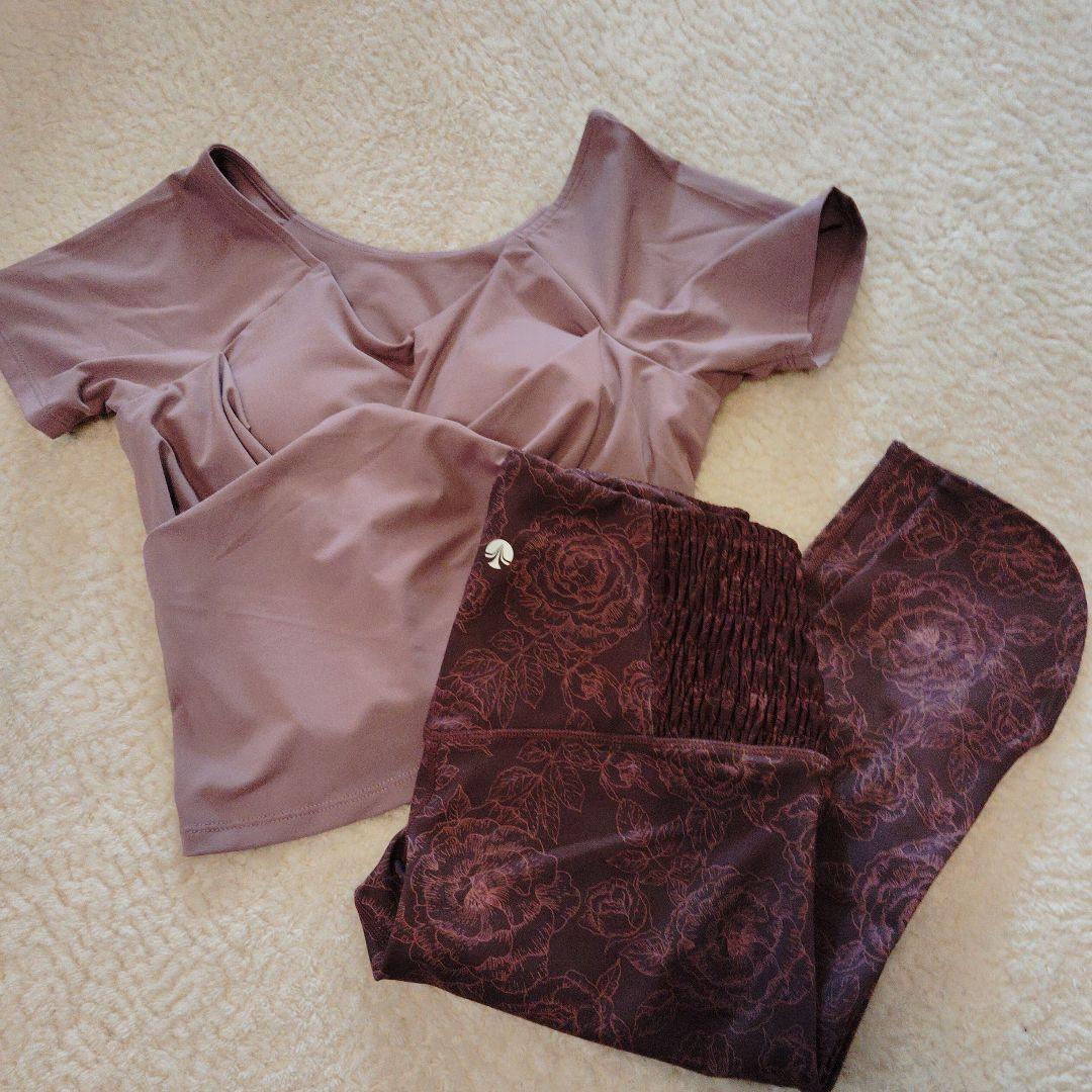 SUKALA　ヨガウェア ブルーミングフラワーレギンスのみ