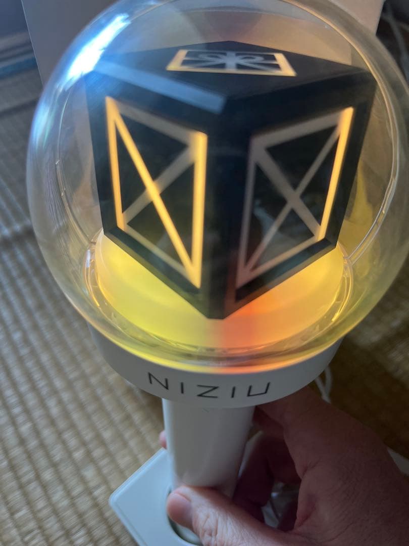 w*n様 NIZIU LEDペンライト 充電スタンド付き