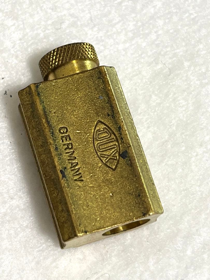 ドイツ製 DUX(ダックス) シャープナー 3段階調整 鉛筆削り