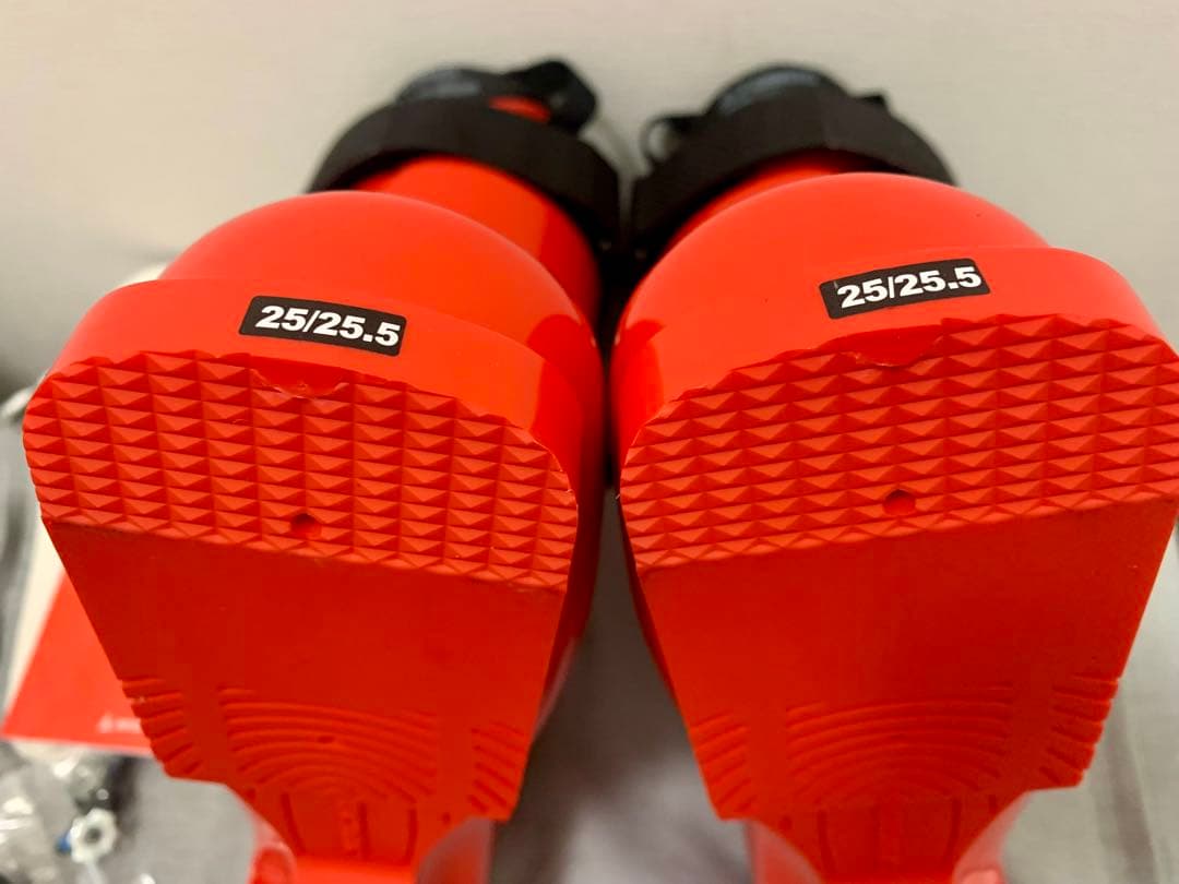 （新品同様）ATOMIC REDSTER STI 110 （25/25.5cm）