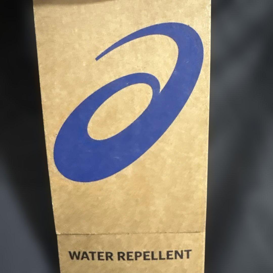 ASICS グレー ウィンドブレーカー フード付き　新品✨