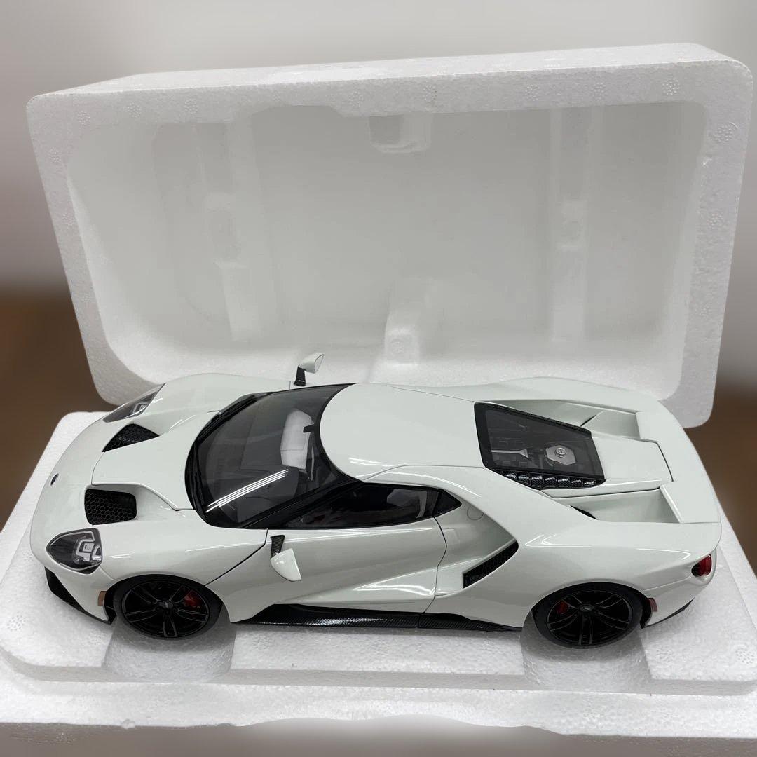11459 AUTOart 1/18 フォード GT 2017 ホワイト 完成品
