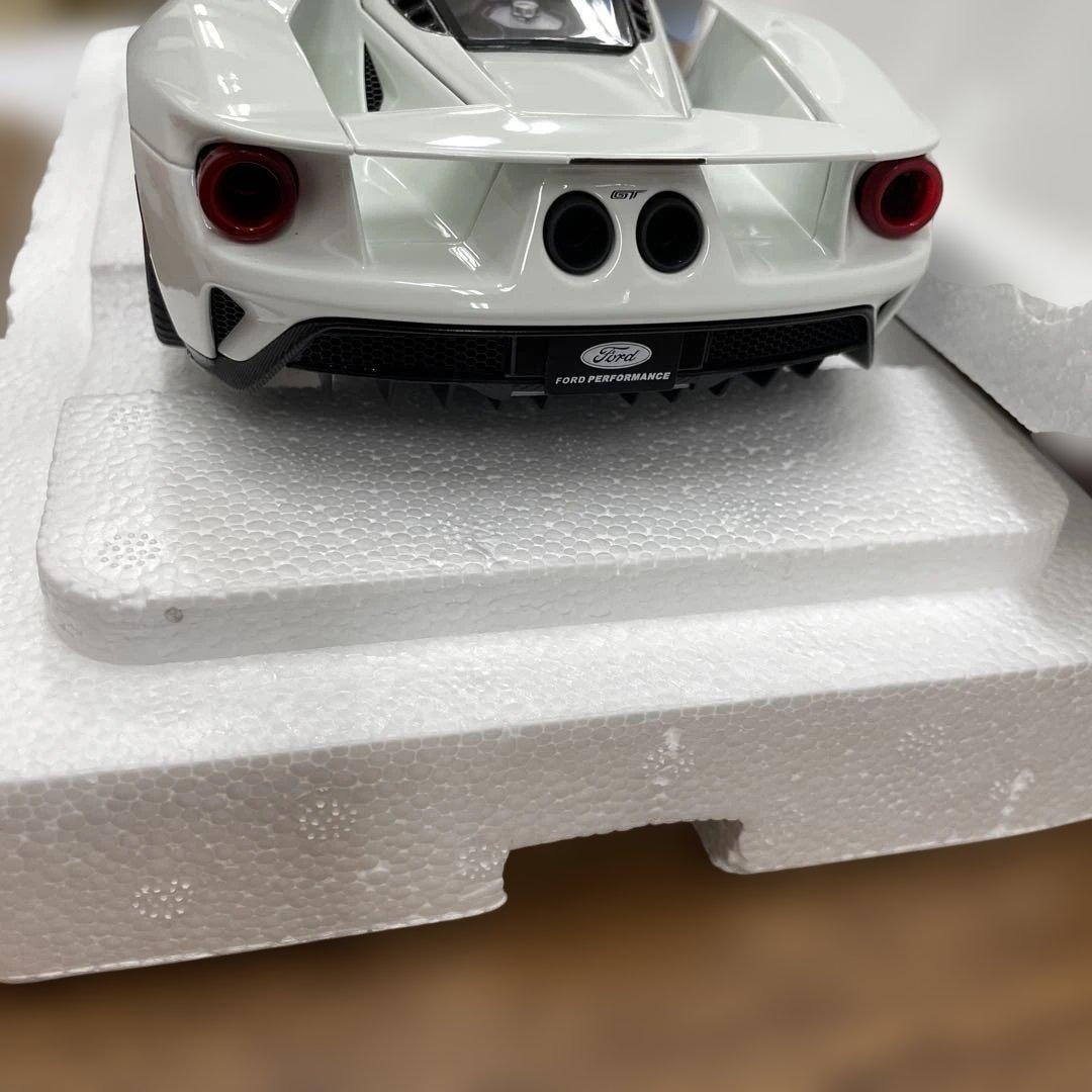 11459 AUTOart 1/18 フォード GT 2017 ホワイト 完成品