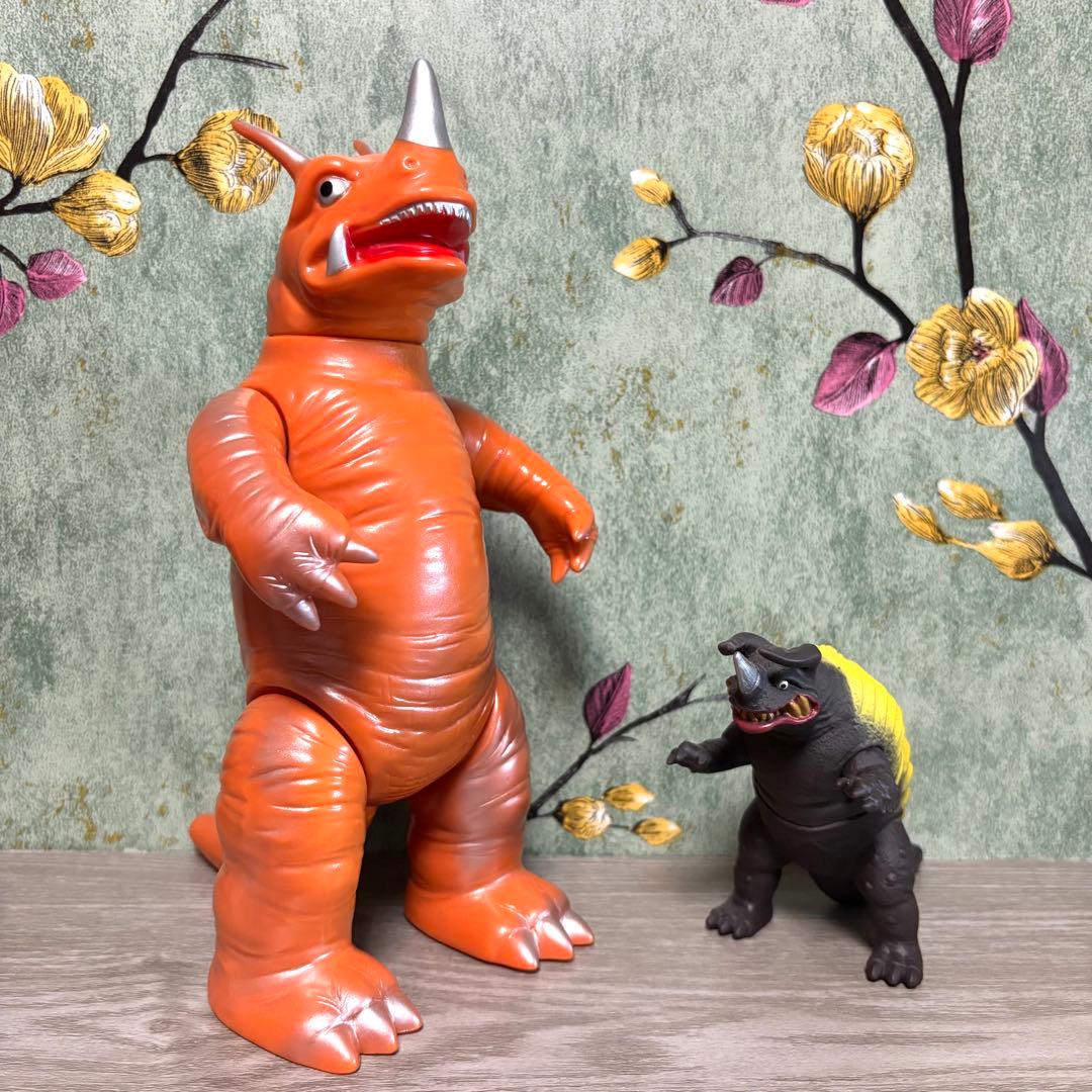 ブルマァク 『ネロンガ』 ソフビ オマケ付き ウルトラマン