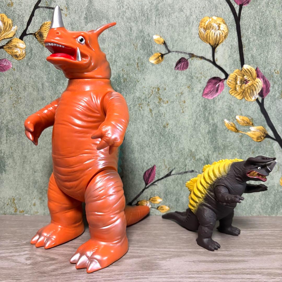 ブルマァク 『ネロンガ』 ソフビ オマケ付き ウルトラマン